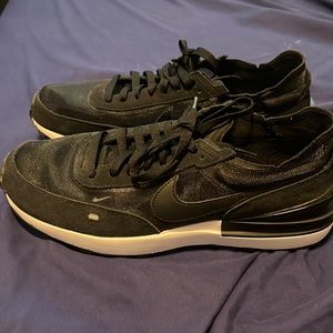 Nike Waffles “Black”